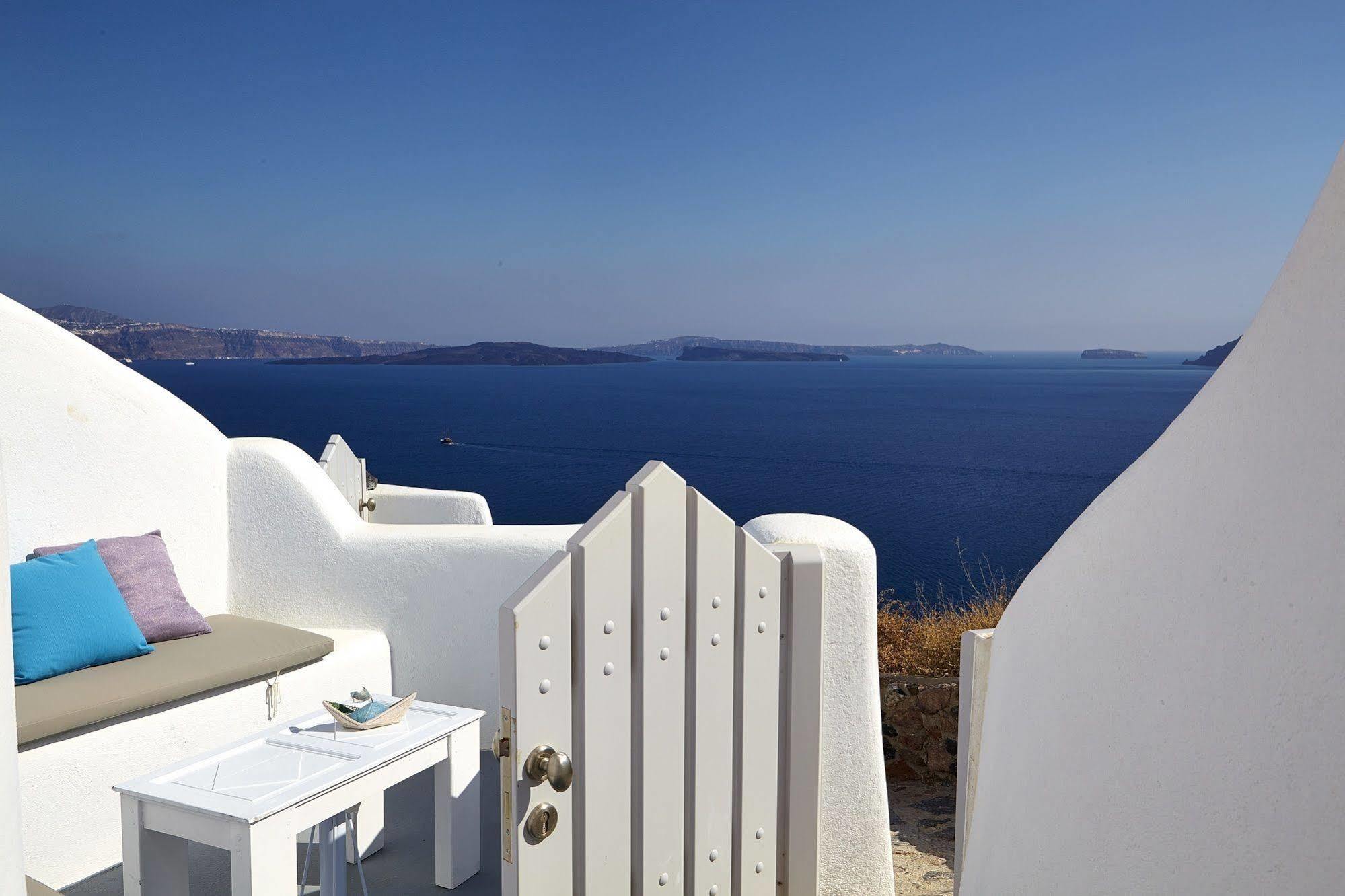 Liakada Oia Suites Exterior foto