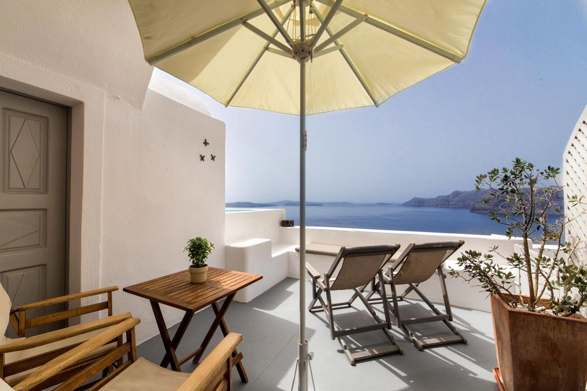 Liakada Oia Suites Exterior foto